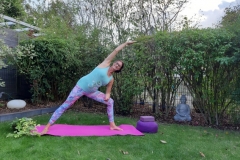 2019-Yoga-Winkelhaltung1
